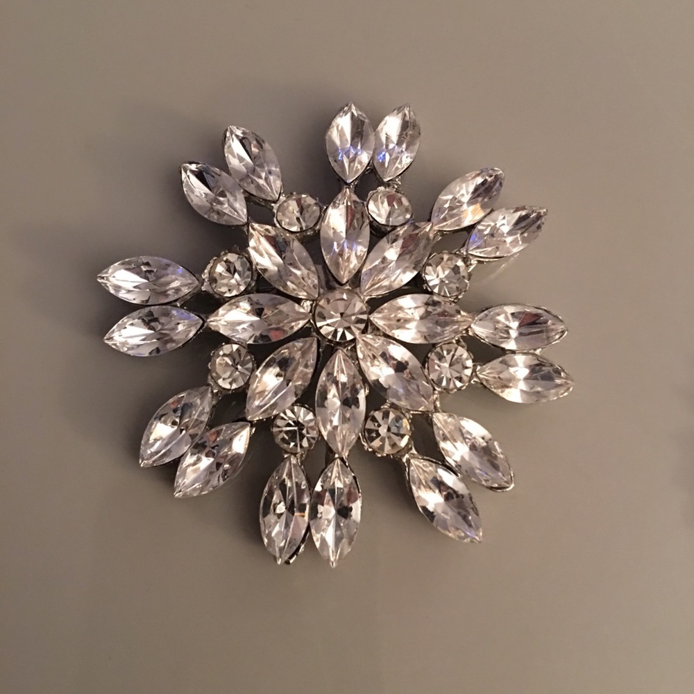 🛍💖🤗 Snowflake rhinestone brooche
